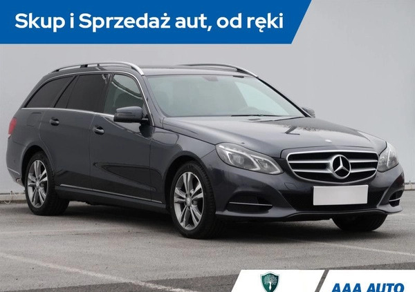 Mercedes-Benz Klasa E cena 74000 przebieg: 259021, rok produkcji 2013 z Nowy Sącz małe 436